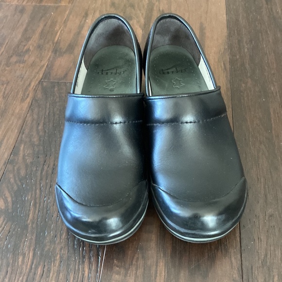 Dankso shoes - NWOT - Picture 2 of 4